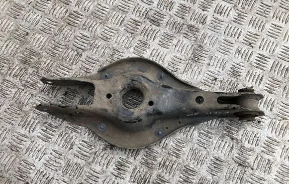 BMW 2 F22 F23 Rear control arm 6867540
