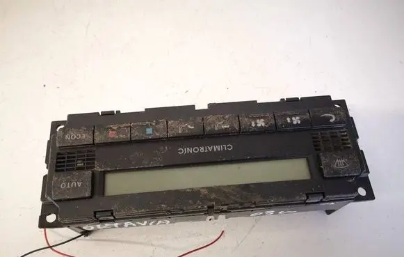 Skoda Octavia Mk1 (1U) Climate control unit 