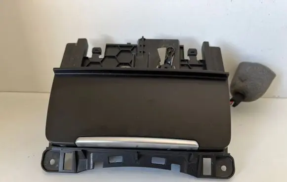 Audi Q5 SQ5 Car ashtray 8K0857951