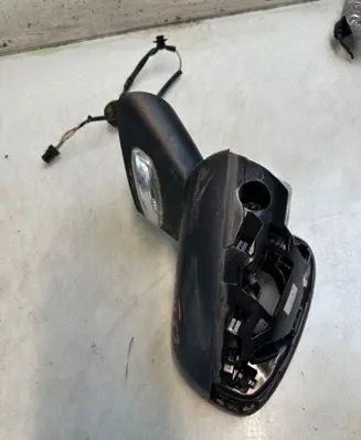 Citroen C3 Front door electric wing mirror 231