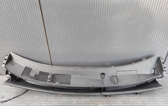 Toyota Yaris Cross Wiper trim 557810D500
