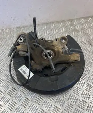 BMW 3 E90 E91 Rear wheel hub spindle/knuckle A108901