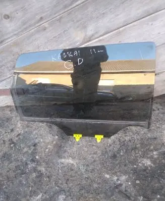 Nissan Qashqai Rear door window glass