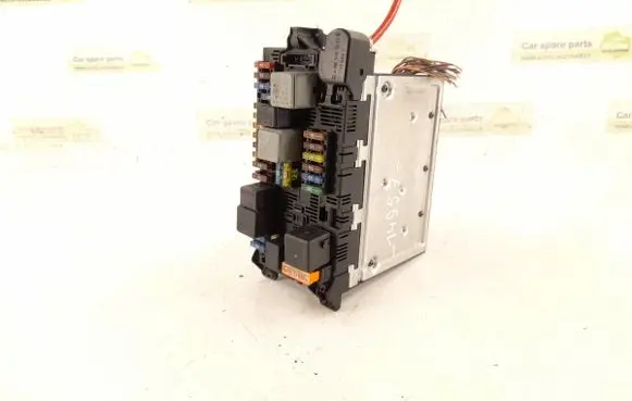Mercedes-Benz E W211 Fuse box set 2115454201 2115454401