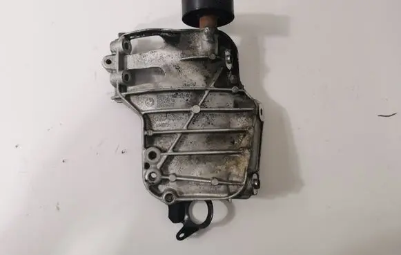 BMW 3 F30 F35 F31 A/C compressor mount bracket 7585167