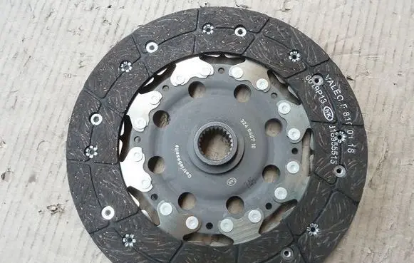 Hyundai Sonata Clutch pressure plate 3000951958