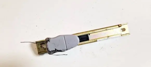 Citroen Xsara Picasso Seat belt adjustment rail 