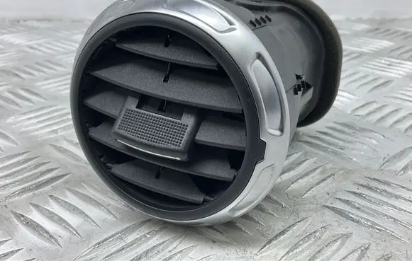 Audi TT TTS Mk2 Dash center air vent grill 8J0820901 8P0820901