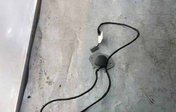 Jeep Compass Aerial GPS antenna 56038630AC 26777D