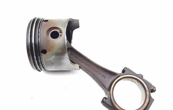 Rolls-Royce Silver Spirit Piston with connecting rod UE9840