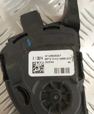 Volvo V40 Accelerator throttle pedal 31280597 6PV01036823