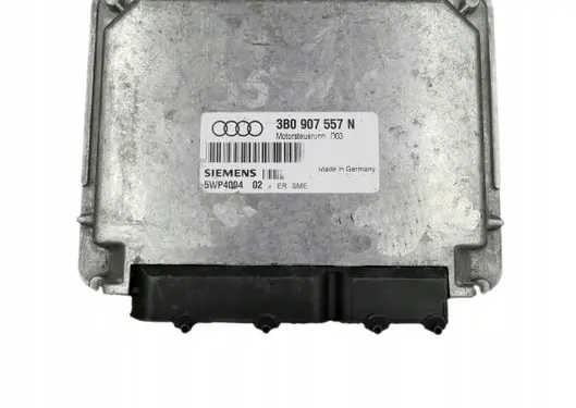 Audi A4 S4 B6 8E 8H Engine control unit/module 3B0907557N