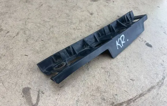 BMW 5 E60 E61 Front bumper mounting bracket 51717066227 7066227