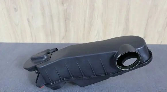 Intake resonator