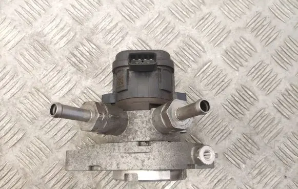 Lexus NX Vacuum pump 08101078 00101230