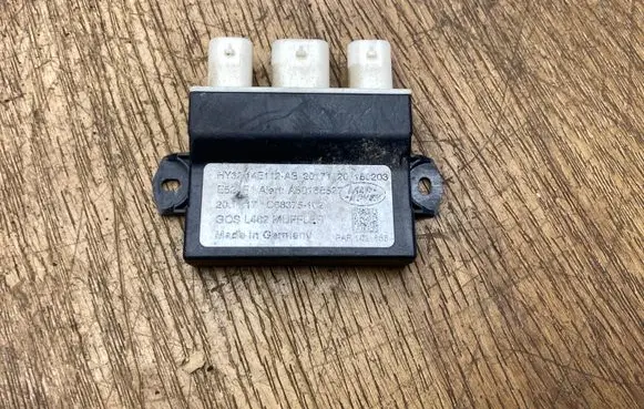 Land Rover Discovery 5 Trunk lid opening control unit HY3214E112AB C68375102 A50168627