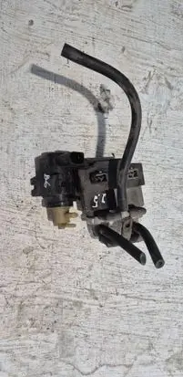 Audi A6 S6 C5 4B Turbo solenoid valve 2T00T186