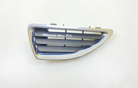 Renault Megane I Front grill 7700428963