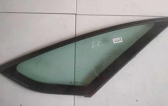 Citroen C4 I Picasso Front triangle window/glass AS2