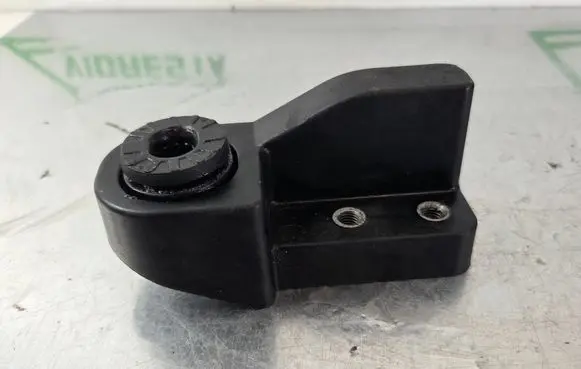 Opel Astra K Radiator mount bracket 13466591 688437545
