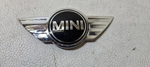 Mini Cooper Countryman R60 Manufacturer badge logo/emblem 9811725