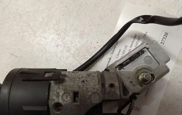 Citroen C4 I Ignition lock N0502073 9649781080