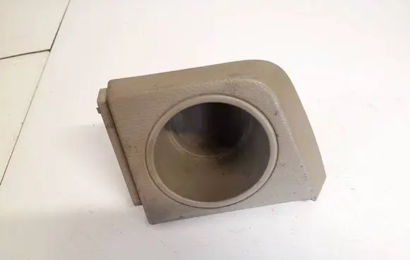 Volvo XC90 Cup holder 