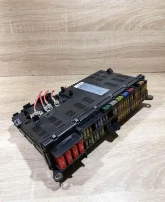 BMW X5 E53 Fuse module 8380407