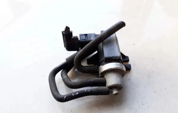 Volkswagen Caddy Turbo solenoid valve 1J0906627