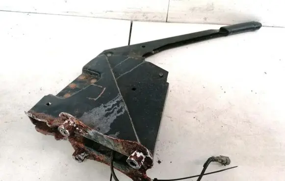 Handbrake/parking brake lever assembly