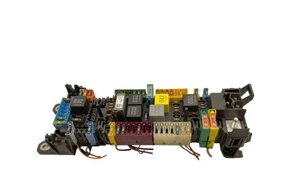 Mercedes-Benz Vito Viano W447 Fuse module A4475460046