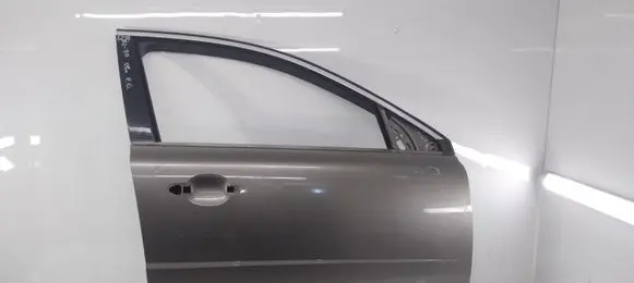 Volvo XC70 Front door
