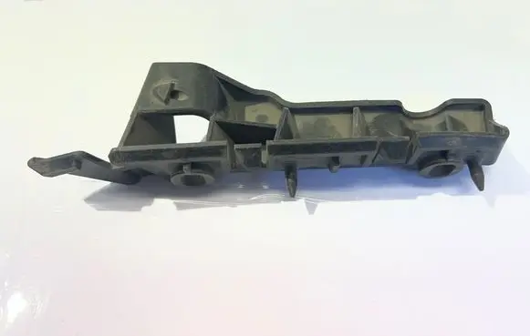 Audi A5 8T 8F Front bumper mounting bracket 8T0807283C
