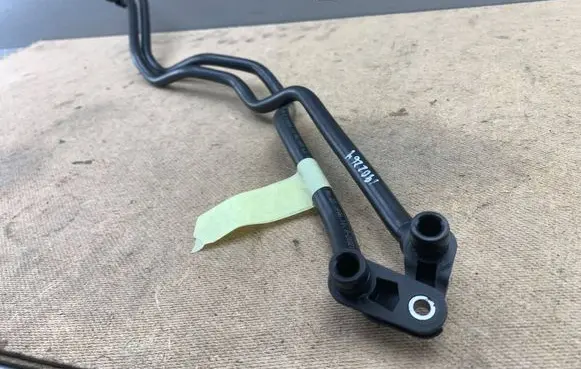 BMW 5 F10 F11 Gearbox oil cooler pipe/hose 8509993 17228509993
