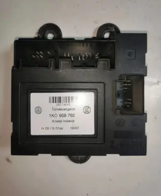 Volkswagen Caddy Door control unit/module 1K0959792 05074665