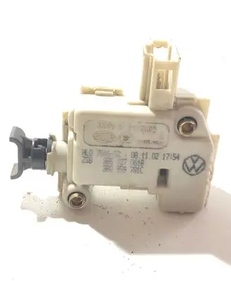 Volkswagen Touareg I Tailgate boot lock/latch motor 3B5827061B 2465270811 3B0959781C