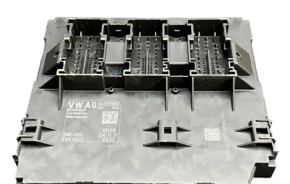 Volkswagen PASSAT B7 Comfort/convenience module 3AA937087F 5WK50413