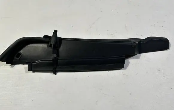 Fender end trim