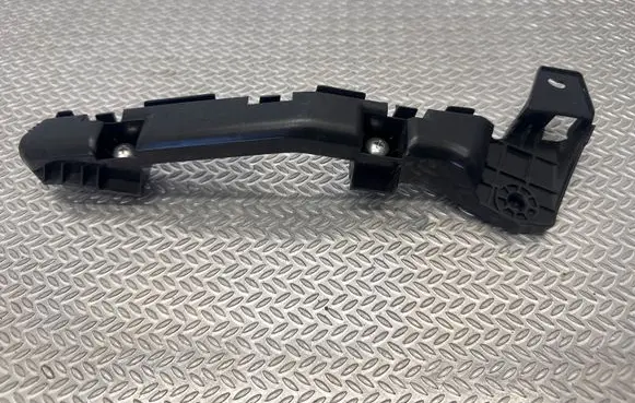 Honda CR-V Front bumper mounting bracket 712803B4