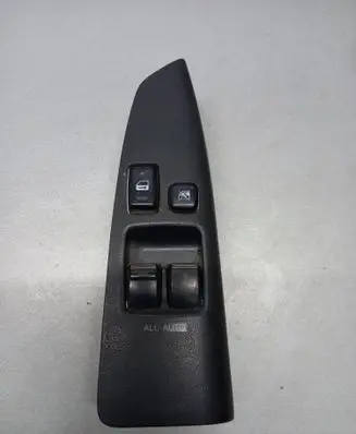 Toyota Corolla Verso E121 Electric window control switch 8404013060