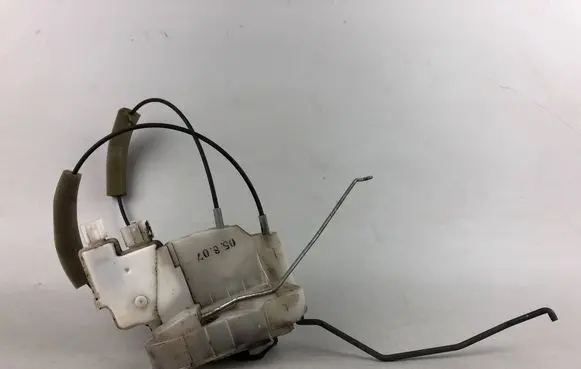 Subaru Outback Front door lock 