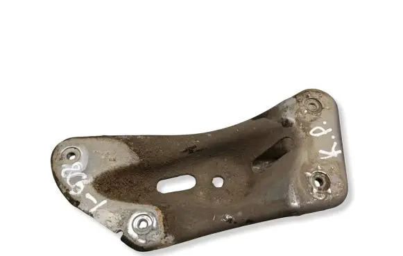 Skoda Yeti (5L) Fender mounting bracket 