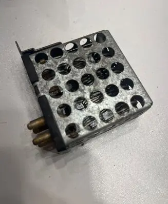 Mercedes-Benz C W202 Heater blower motor/fan resistor 2028200197