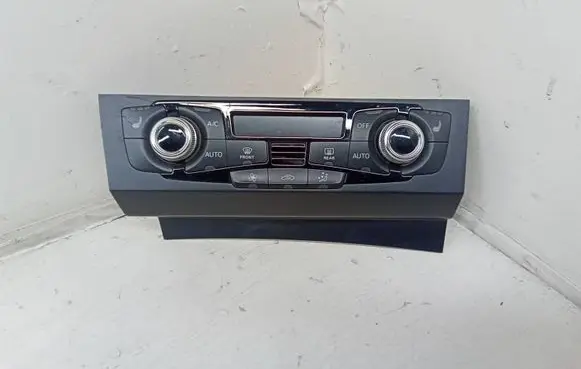 Audi A5 Sportback 8TA Climate control unit 8K2820043BB A2C92381600