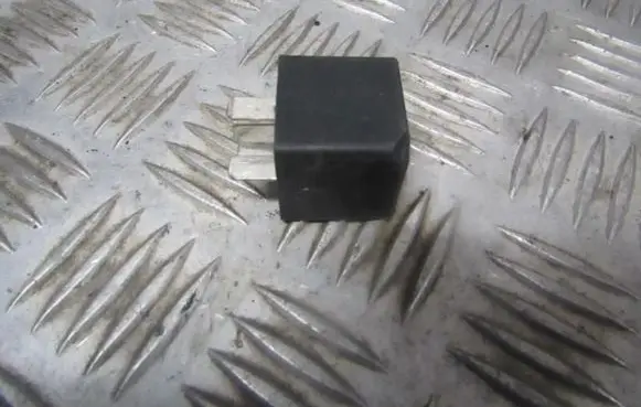 Ford Mondeo Mk III Other relay f0ab14b192aa