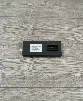BMW X5 E70 Air suspension control unit module (rear) 6783986 00401804B2 00151923