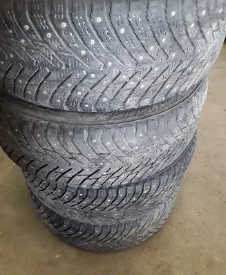 BMW 5 F10 F11 R17 winter/snow tires with studs 