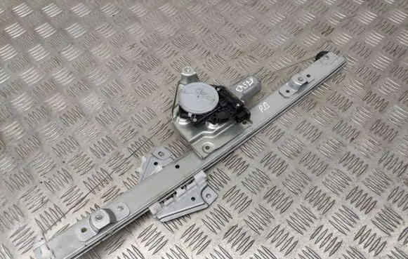 Suzuki Grand Vitara II Front door window regulator with motor 8343065J00
