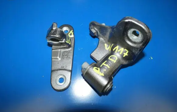 Mercedes-Benz CLA C117 X117 W117 Front door lower hinge 