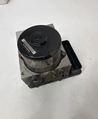 Mercedes-Benz C W203 ABS Pump A2095452532 00002128E2